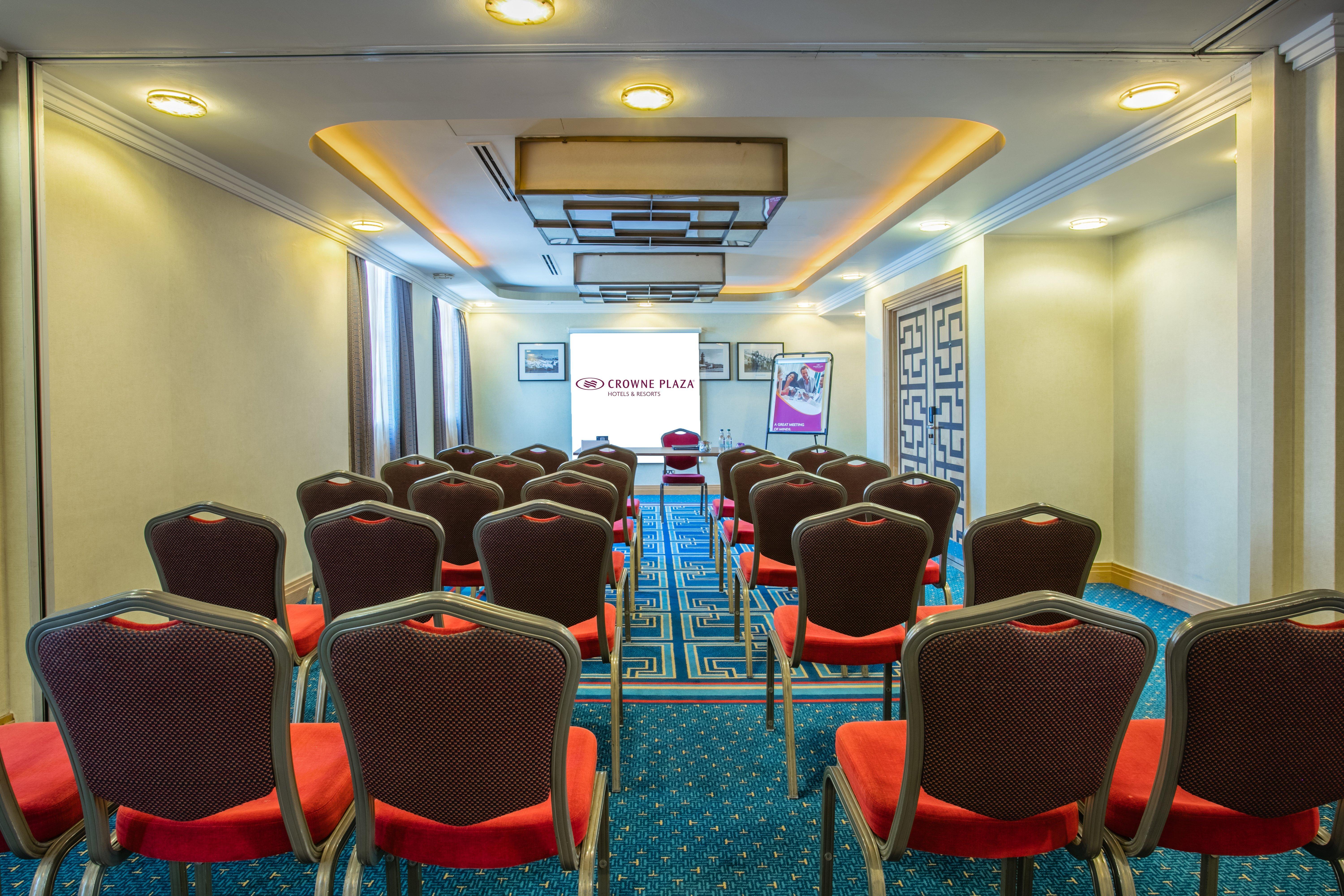Crowne Plaza Liverpool - John Lennon Airport By Ihg Экстерьер фото