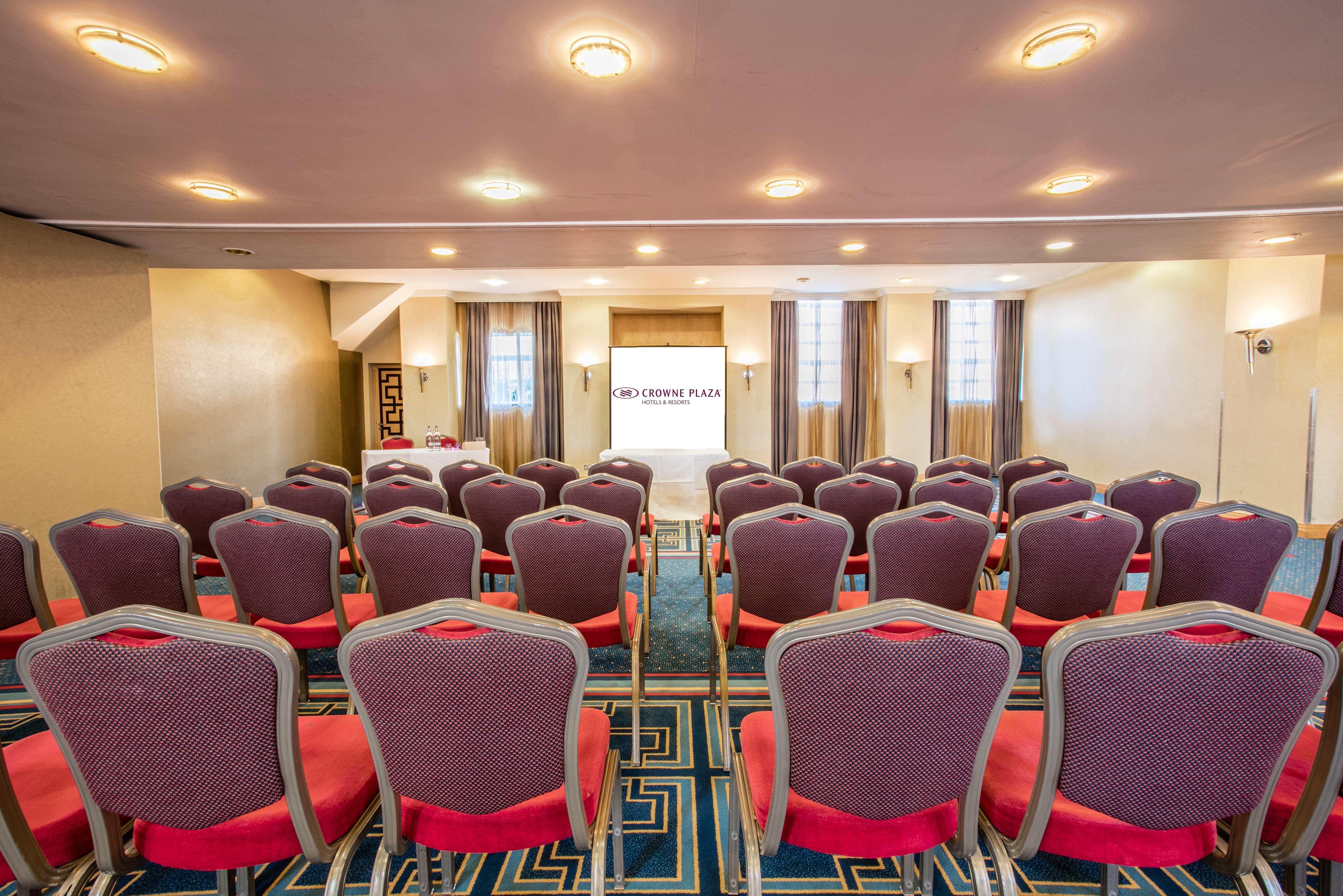 Crowne Plaza Liverpool - John Lennon Airport By Ihg Экстерьер фото